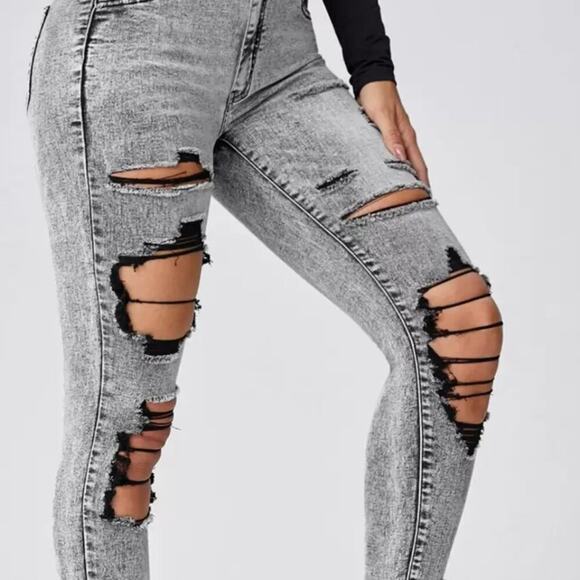 SheIn Denim Ripped Jeans - Picture 2 of 2